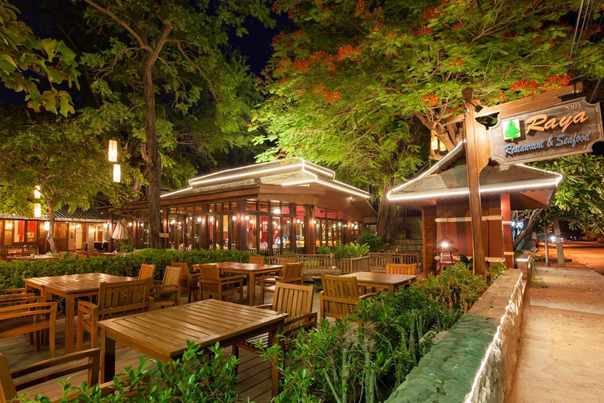 Raya Resort Beach Front - The Most Green Resort In Cha-Am Bagian luar foto