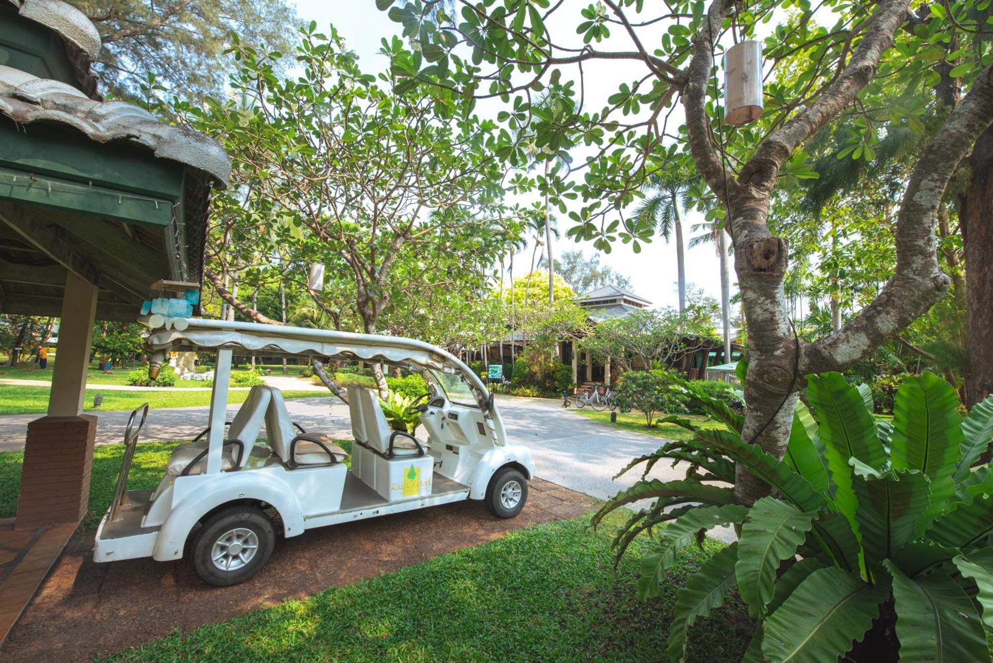 Raya Resort Beach Front - The Most Green Resort In Cha-Am Bagian luar foto