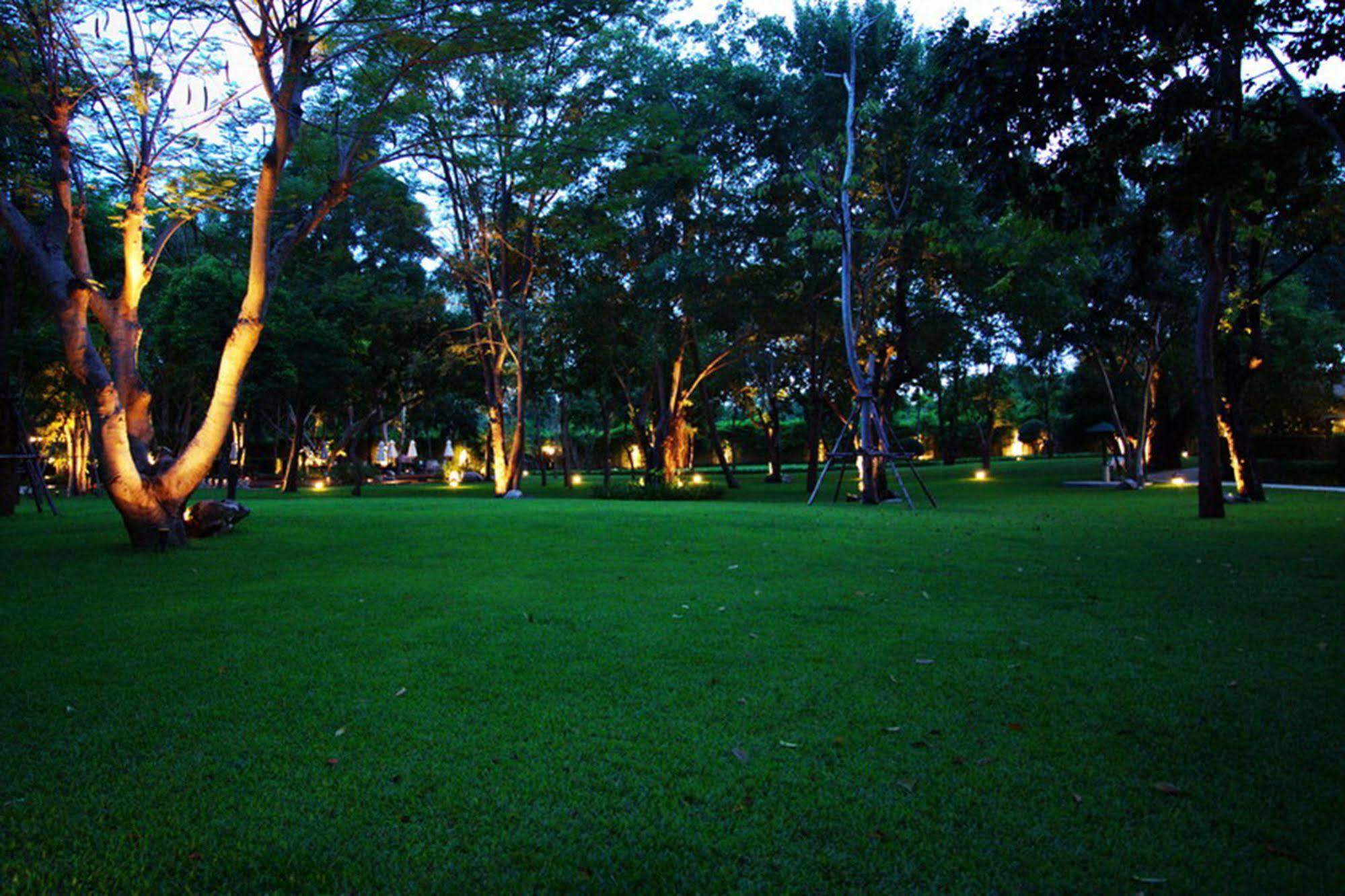 Raya Resort Beach Front - The Most Green Resort In Cha-Am Bagian luar foto