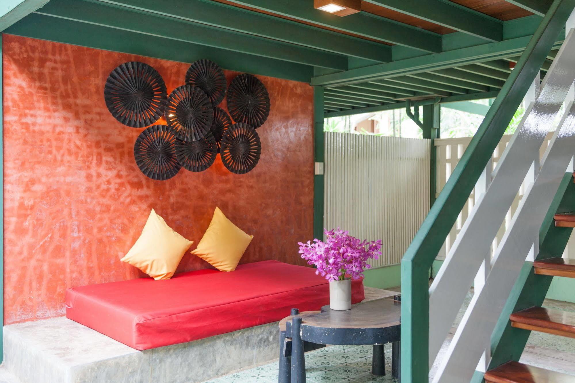 Raya Resort Beach Front - The Most Green Resort In Cha-Am Bagian luar foto